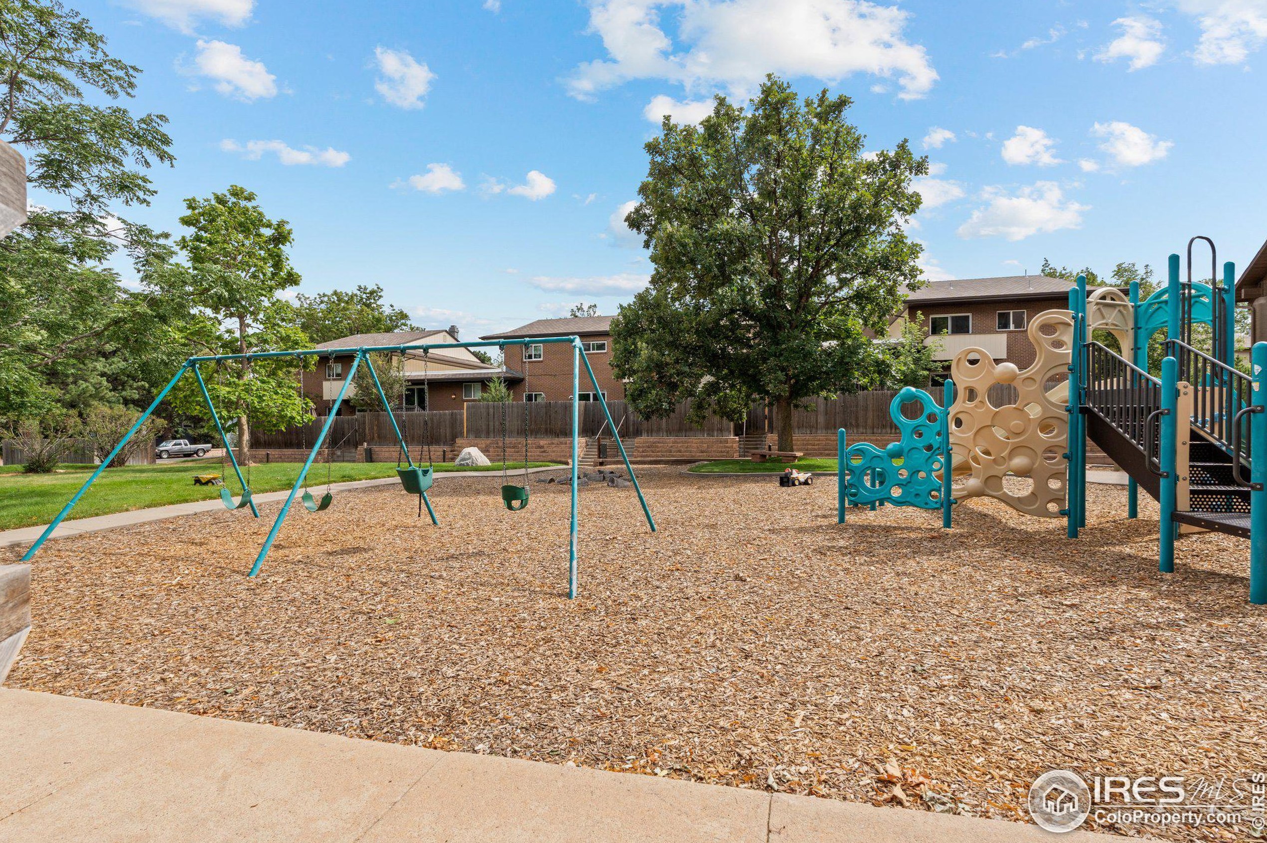 1419 Bradley Dr, Boulder CO 80305-7370 exterior