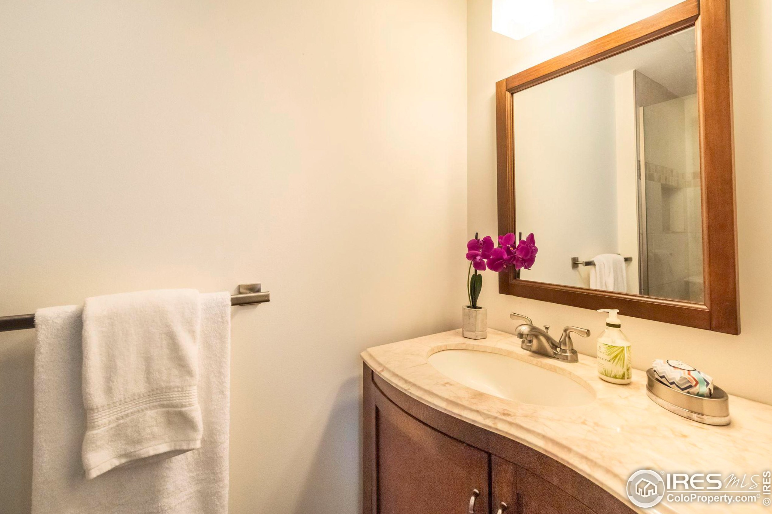 2275 Bluebell Ave, Boulder CO 80302-8029 exterior