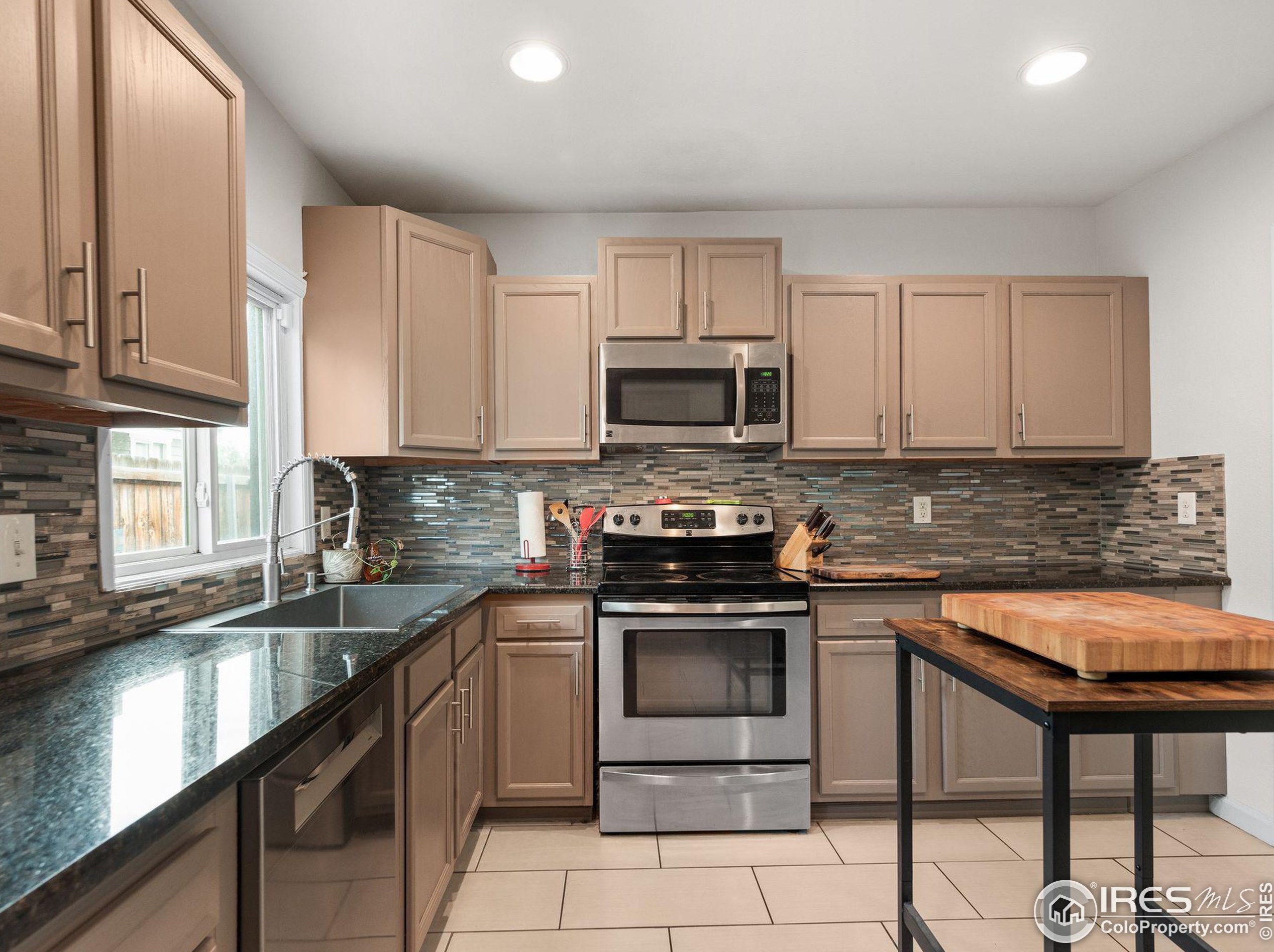 1747 Trenton St, Denver CO  80220-2046 exterior