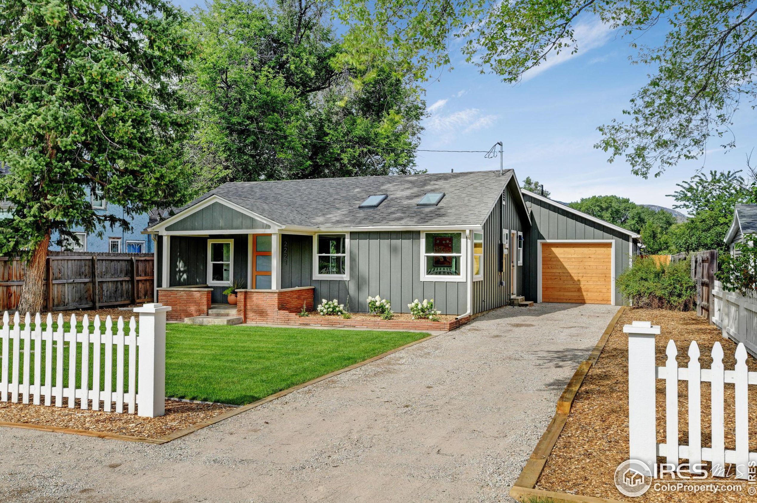 2221 Overland Trl, Fort Collins CO  80521-1068 exterior