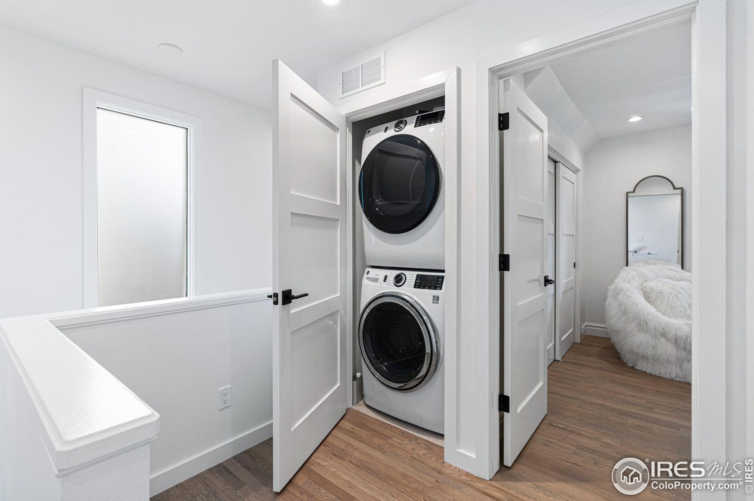 2260 22 St, Boulder CO 80302-4570 exterior