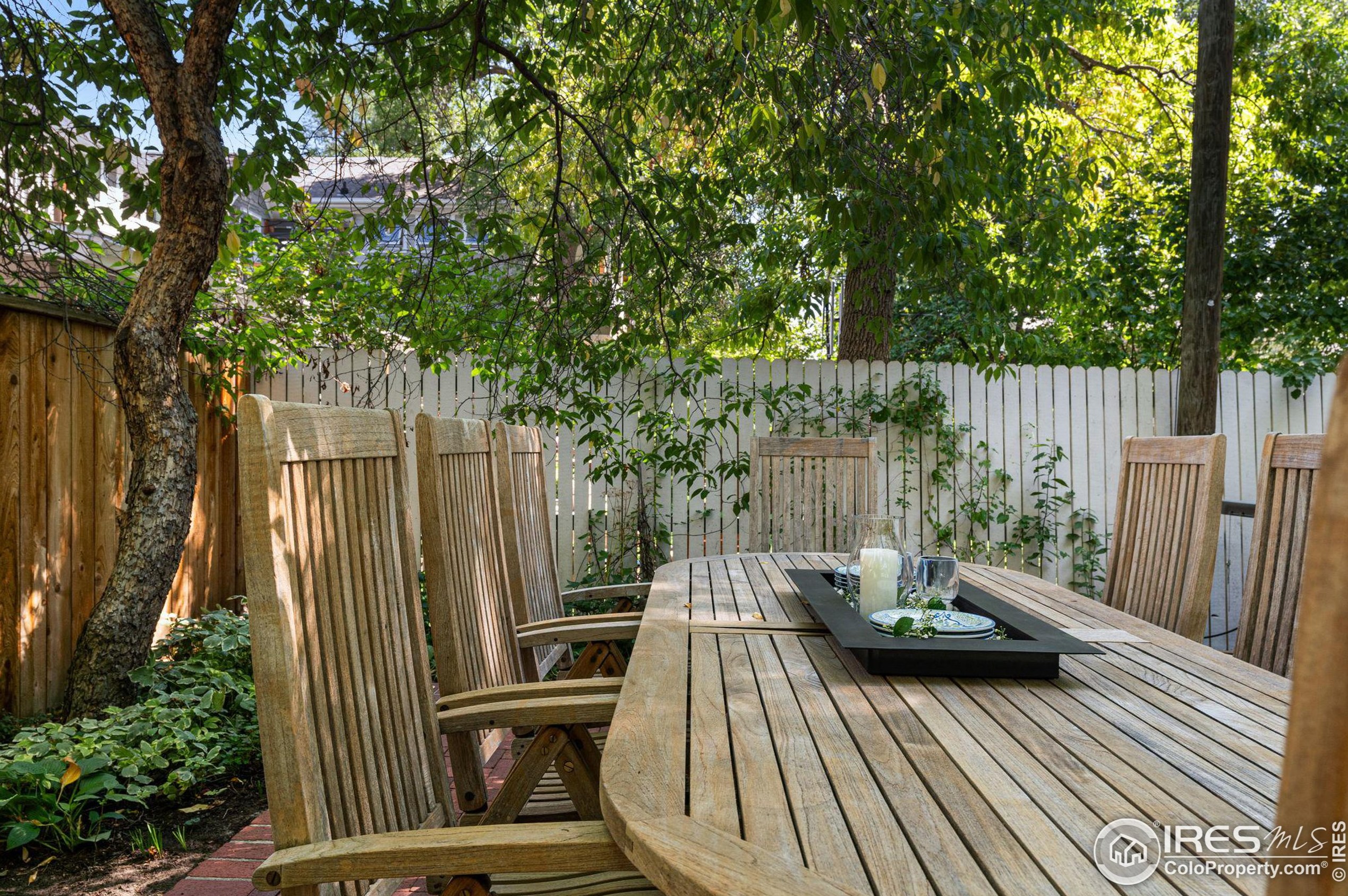 2260 22 St, Boulder CO 80302-4570 exterior