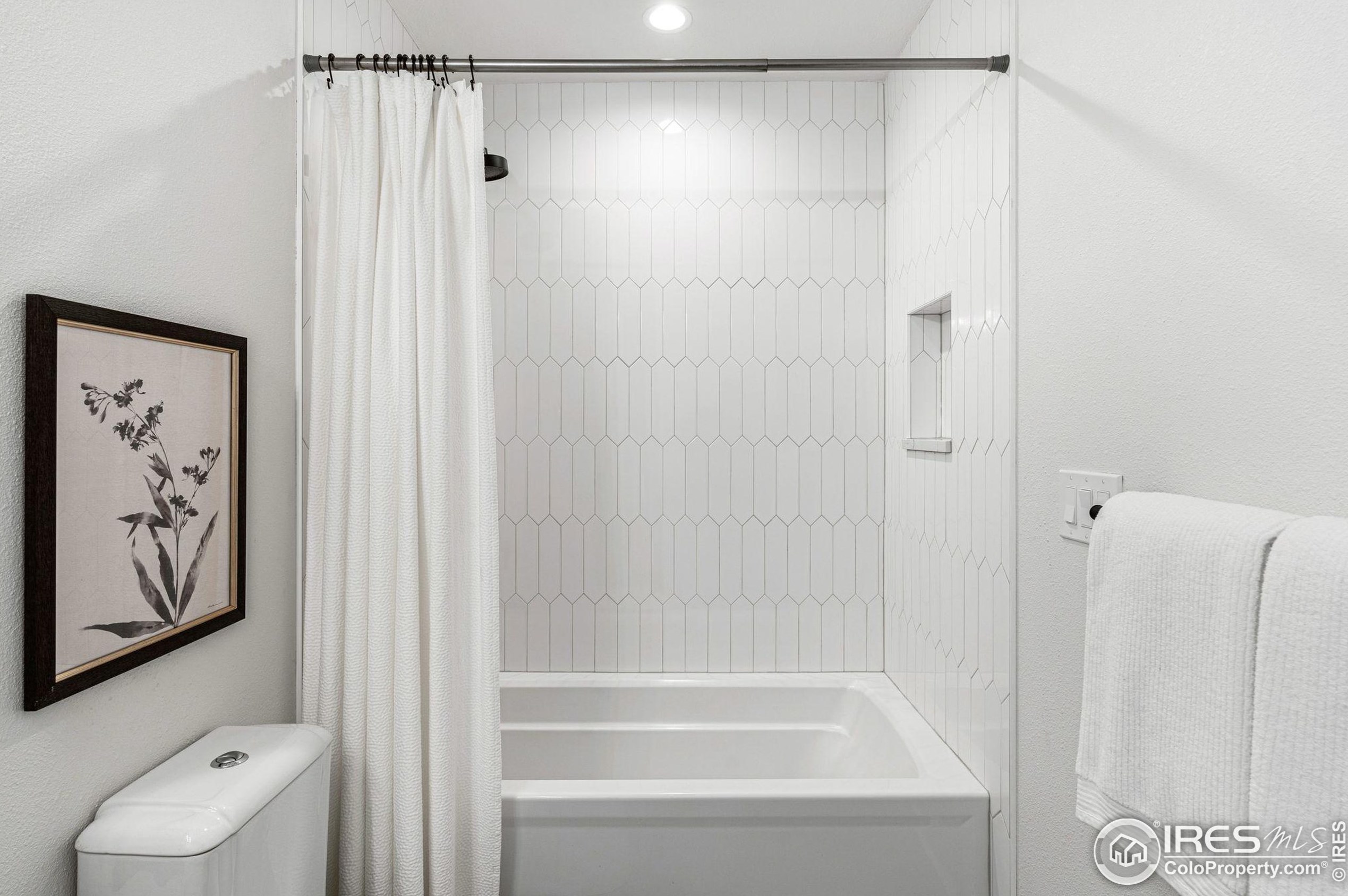 2260 22 St, Boulder CO 80302-4570 exterior