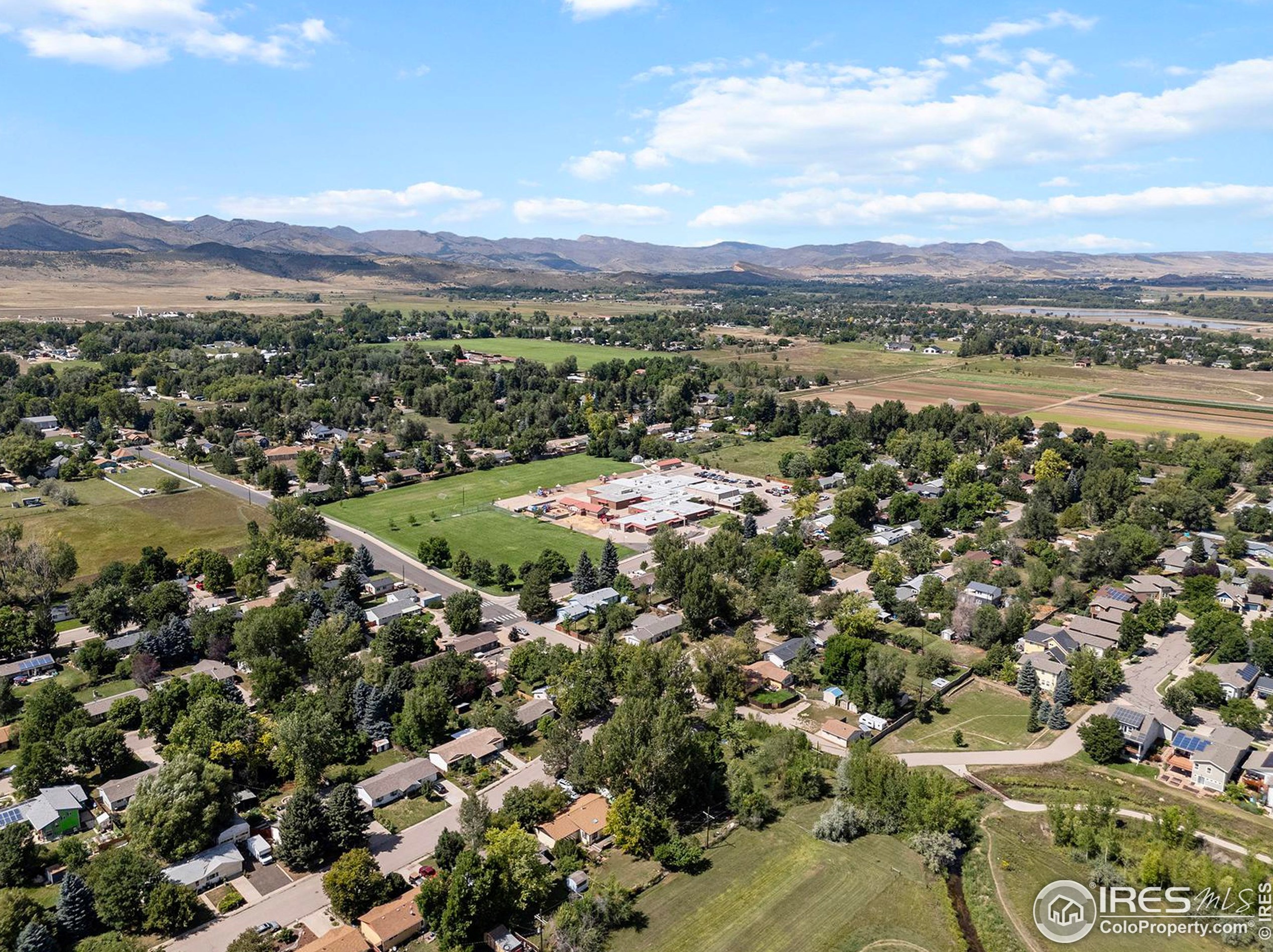 420 Impala Dr, Fort Collins CO  80521-1517 exterior