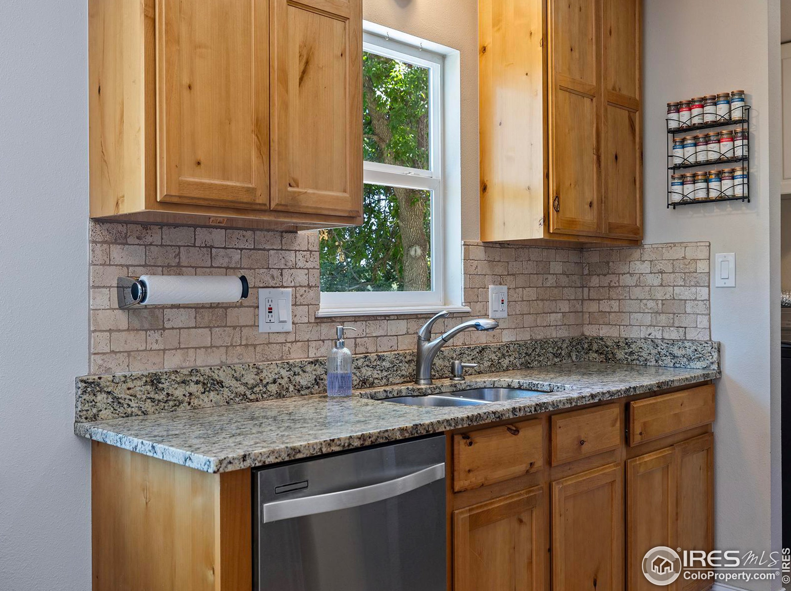 420 Impala Dr, Fort Collins CO  80521-1517 exterior