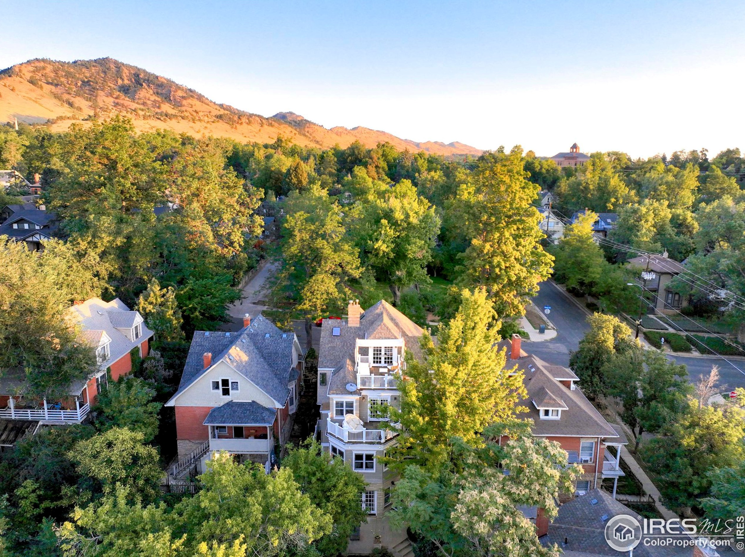 744 Spruce St, Boulder CO  80302-4408 exterior