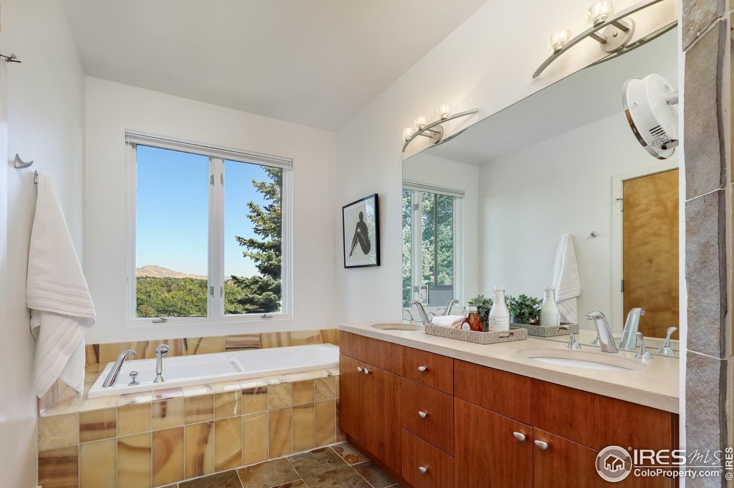 2035 Balsam Dr, Boulder CO exterior