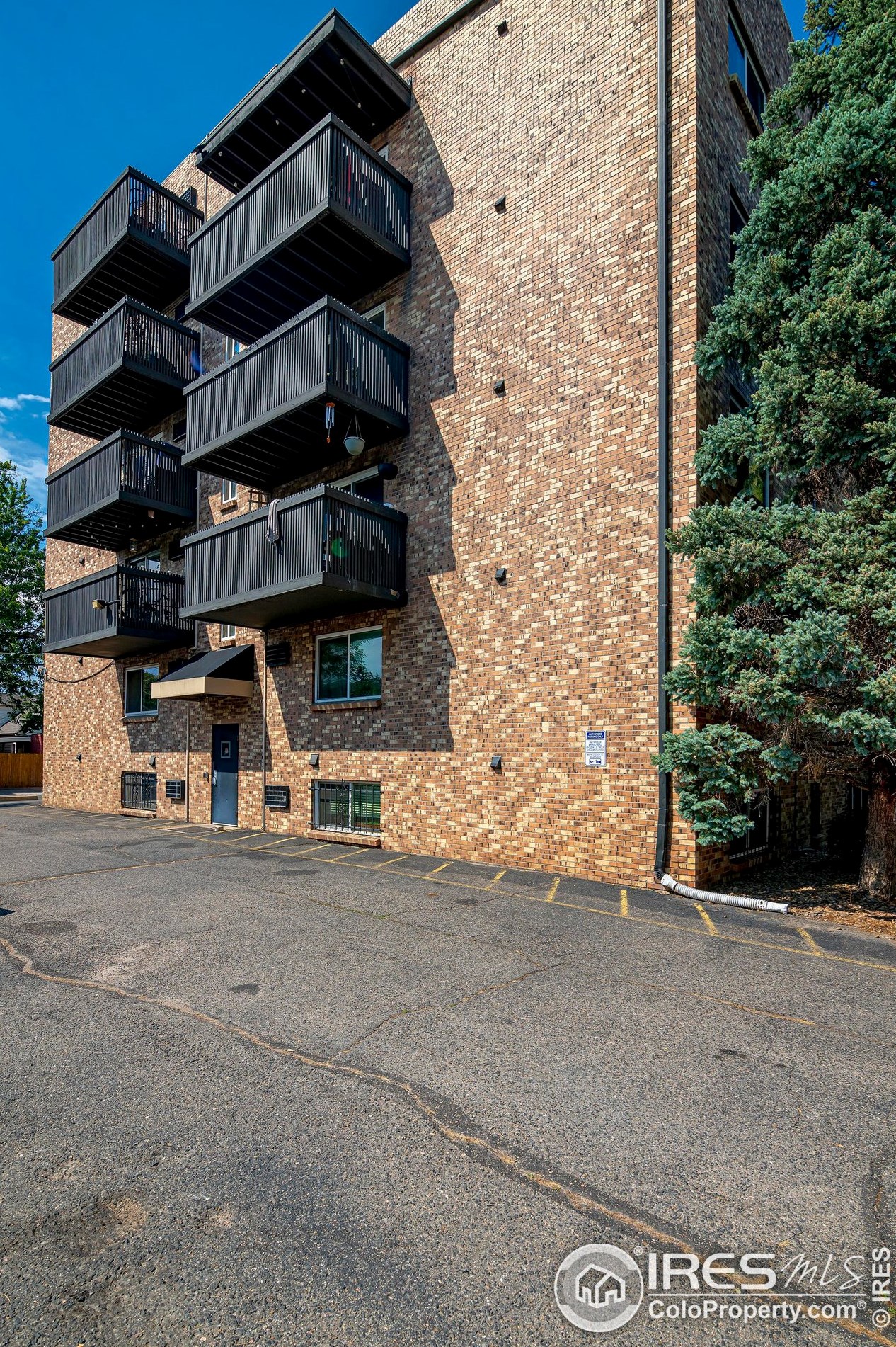 65 Clarkson St, Denver CO  80218-3701 exterior