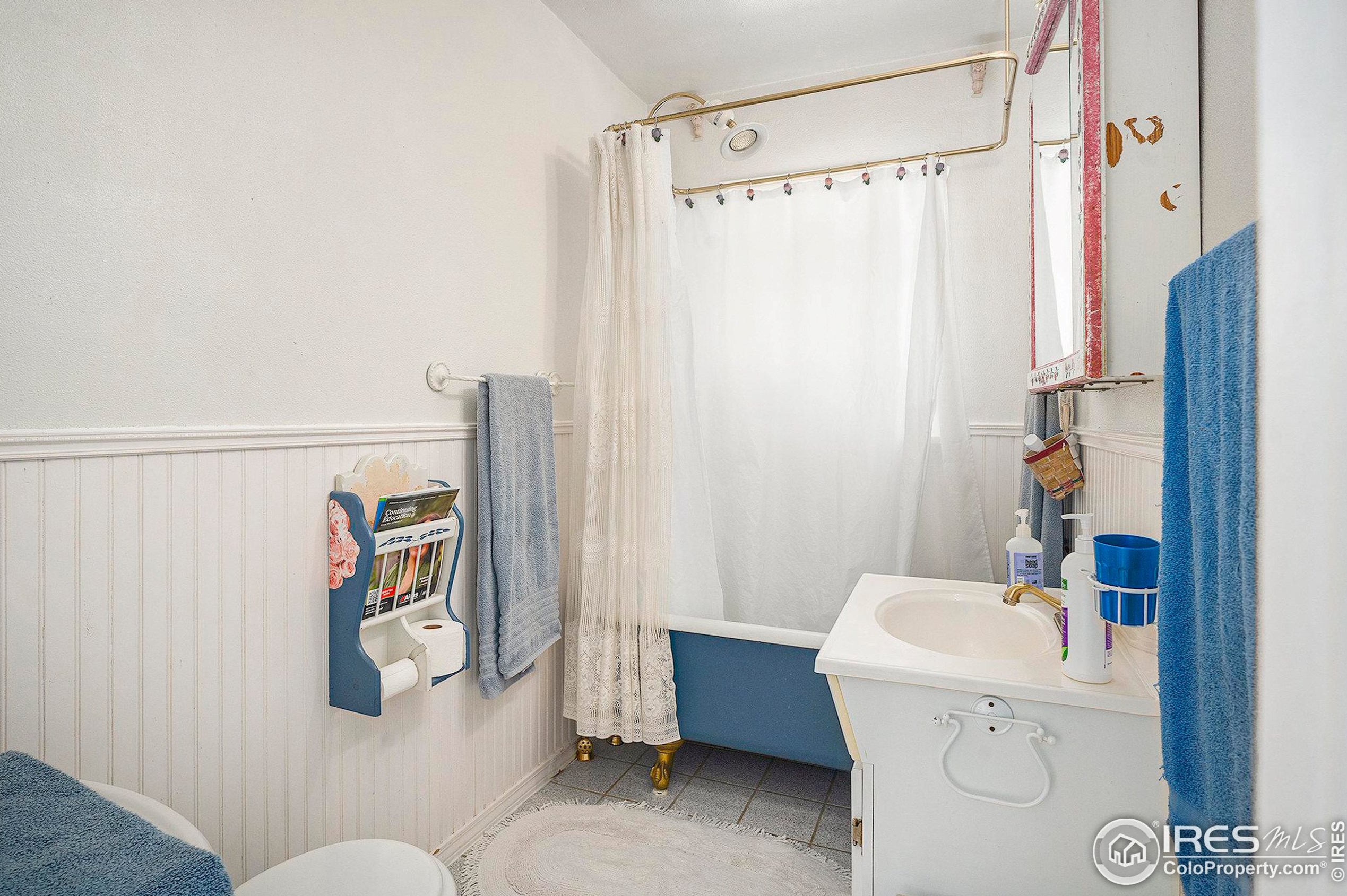 1119 Grant Ave, Loveland CO 80537-4765 exterior