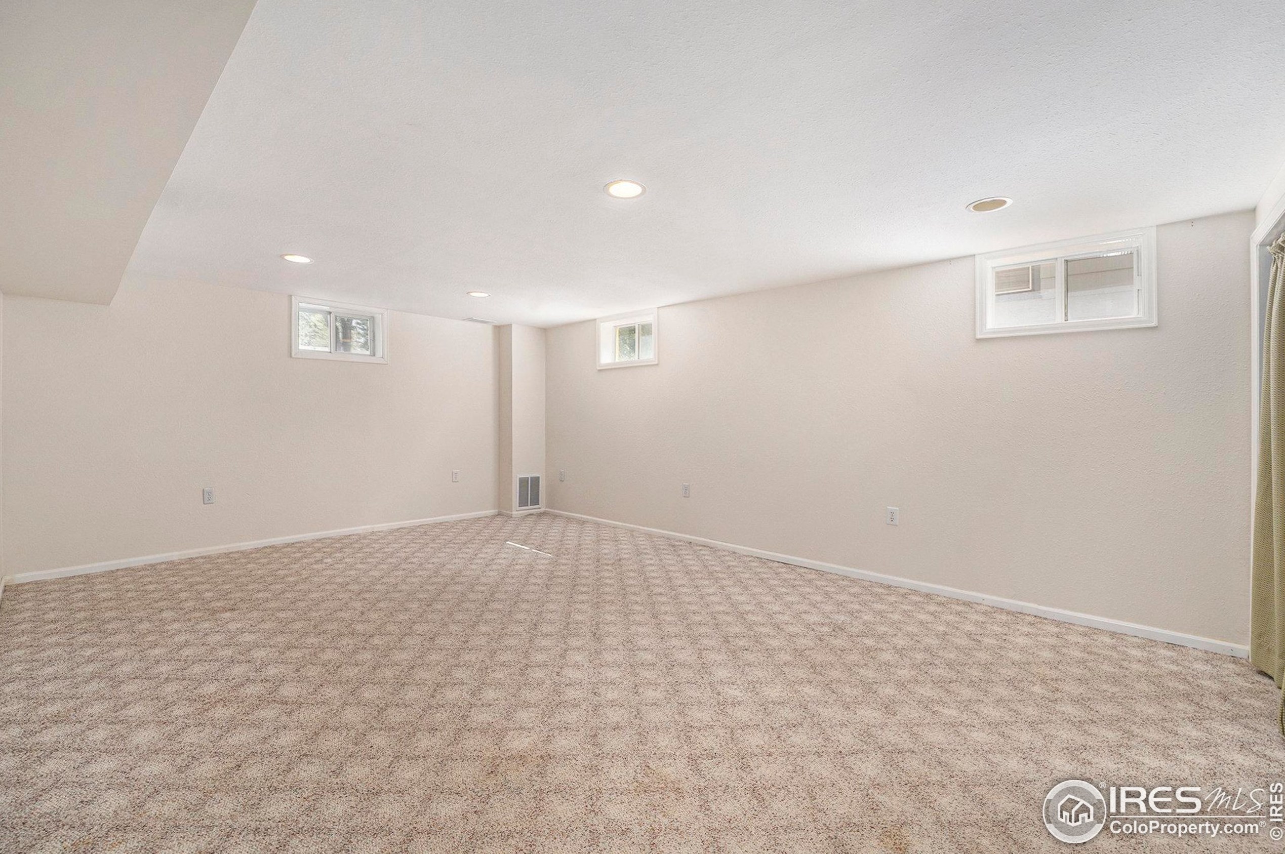 1119 Grant Ave, Loveland CO 80537-4765 exterior