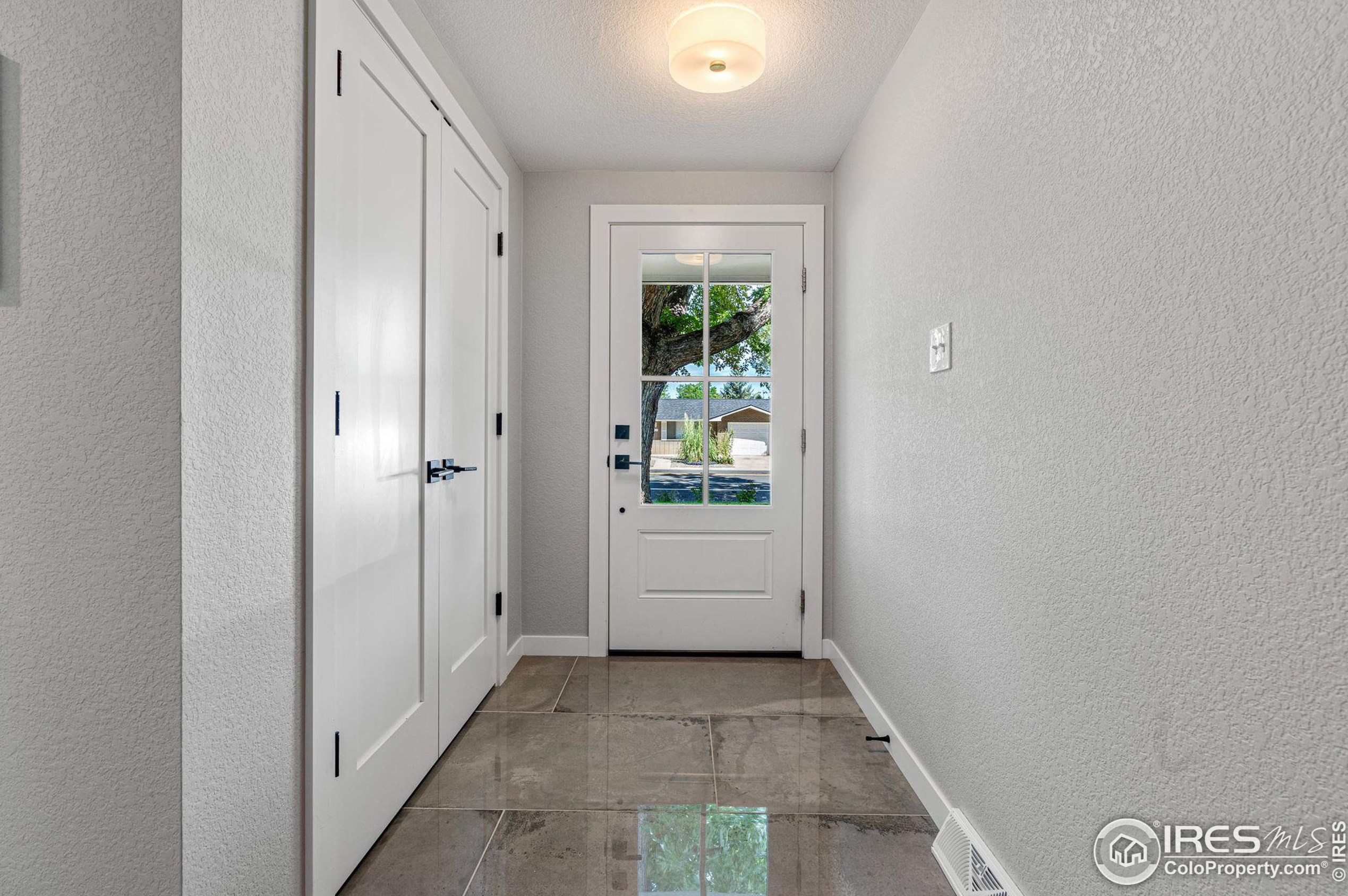 2645 Mtn Vw Ave, Longmont CO 80504-1225 exterior