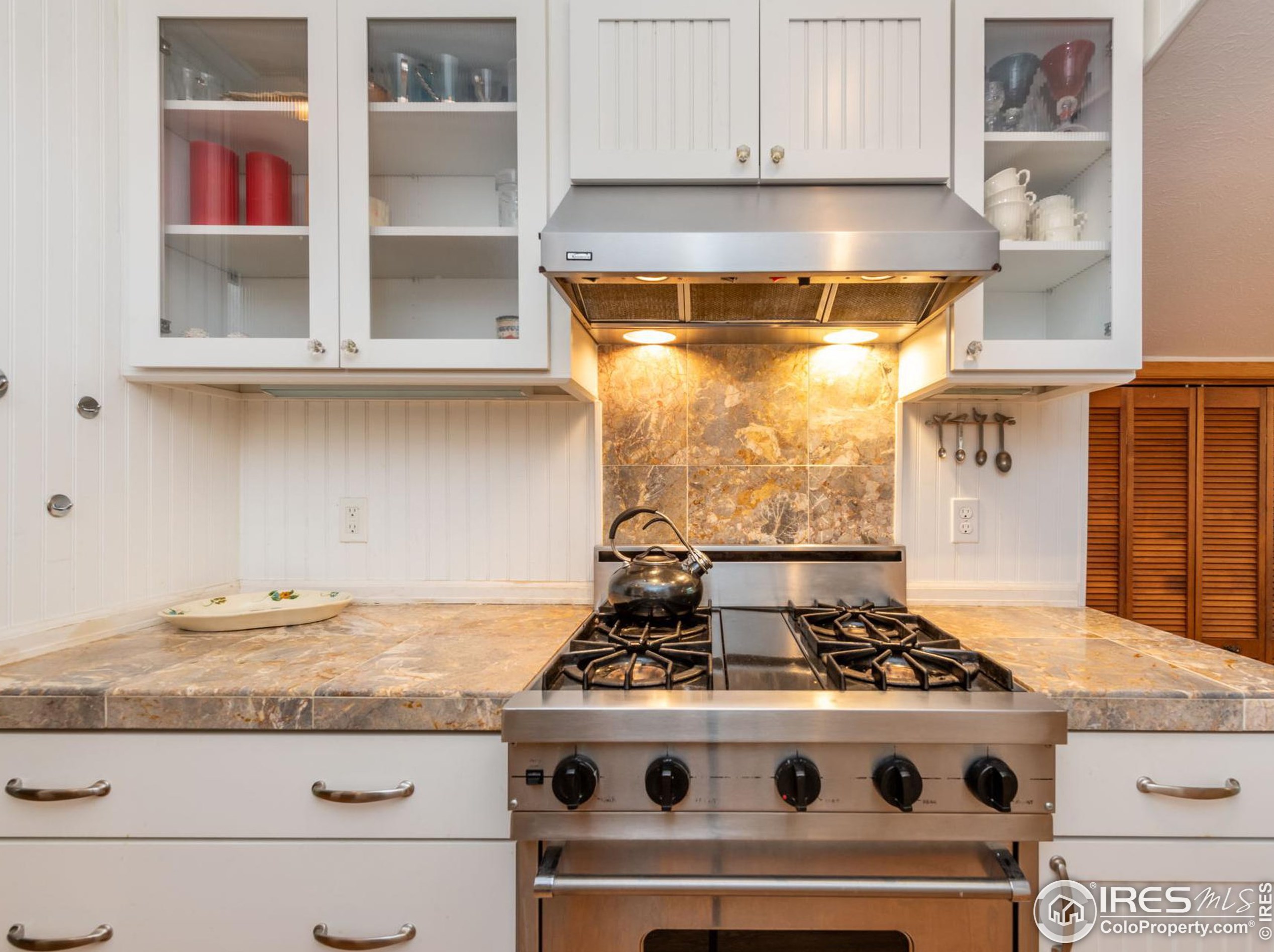 531 Arapahoe Ave, Boulder CO  80302-5826 exterior