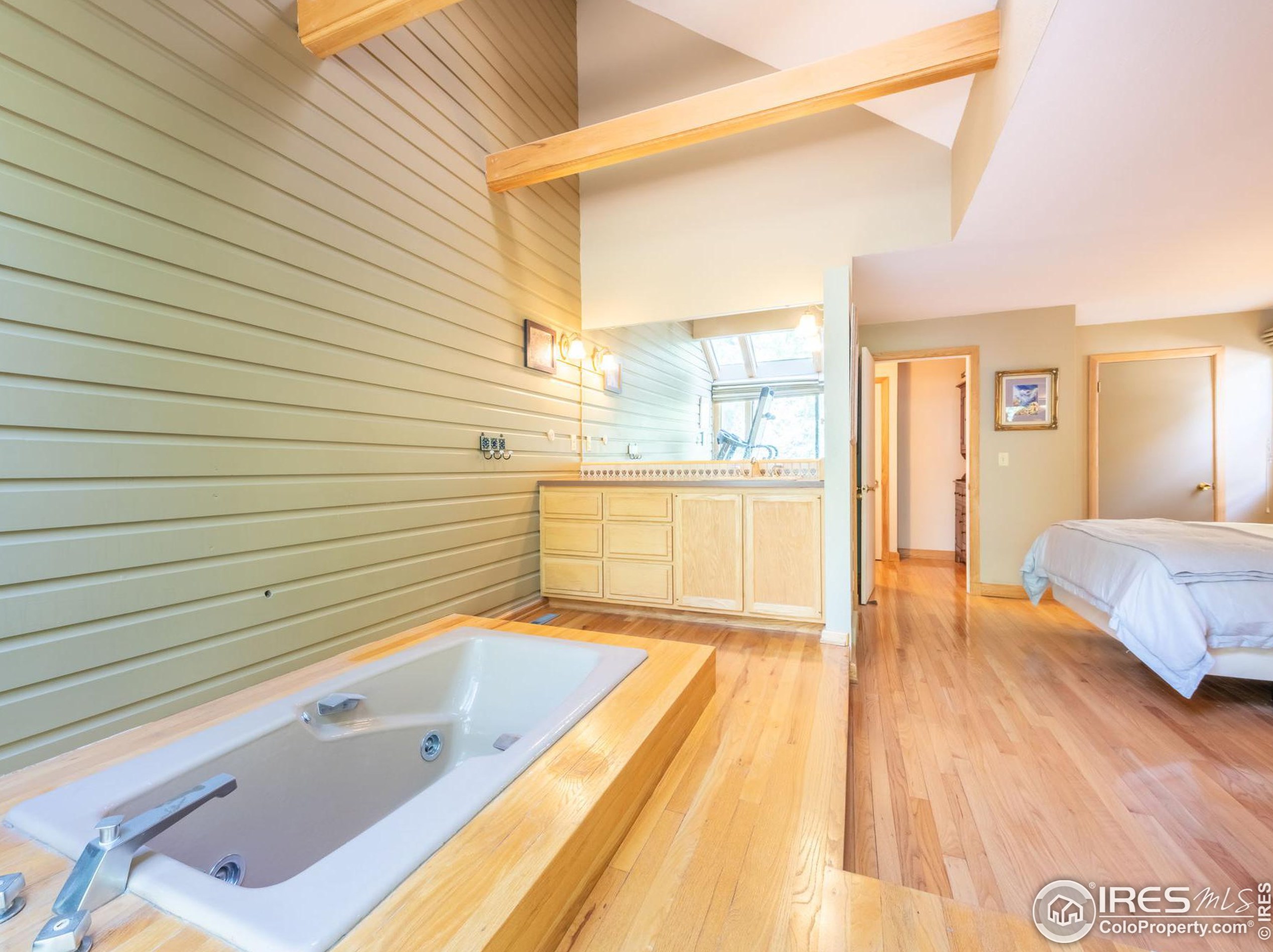 531 Arapahoe Ave, Boulder CO  80302-5826 exterior