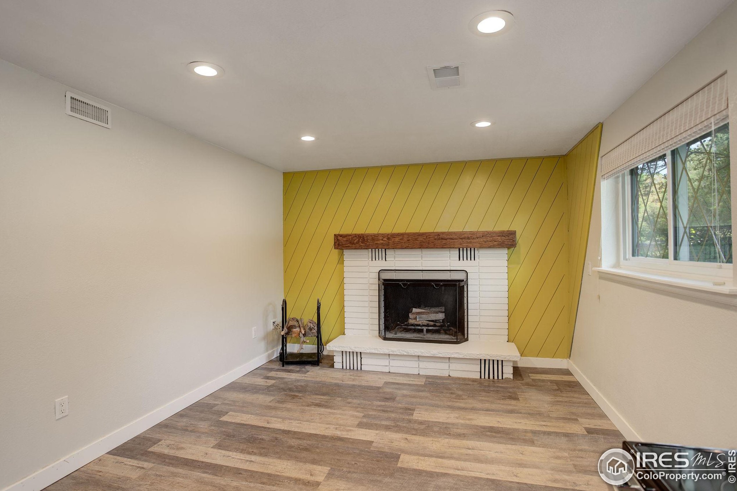 2823 Mtn Vw Ave, Longmont CO 80503-2312 exterior