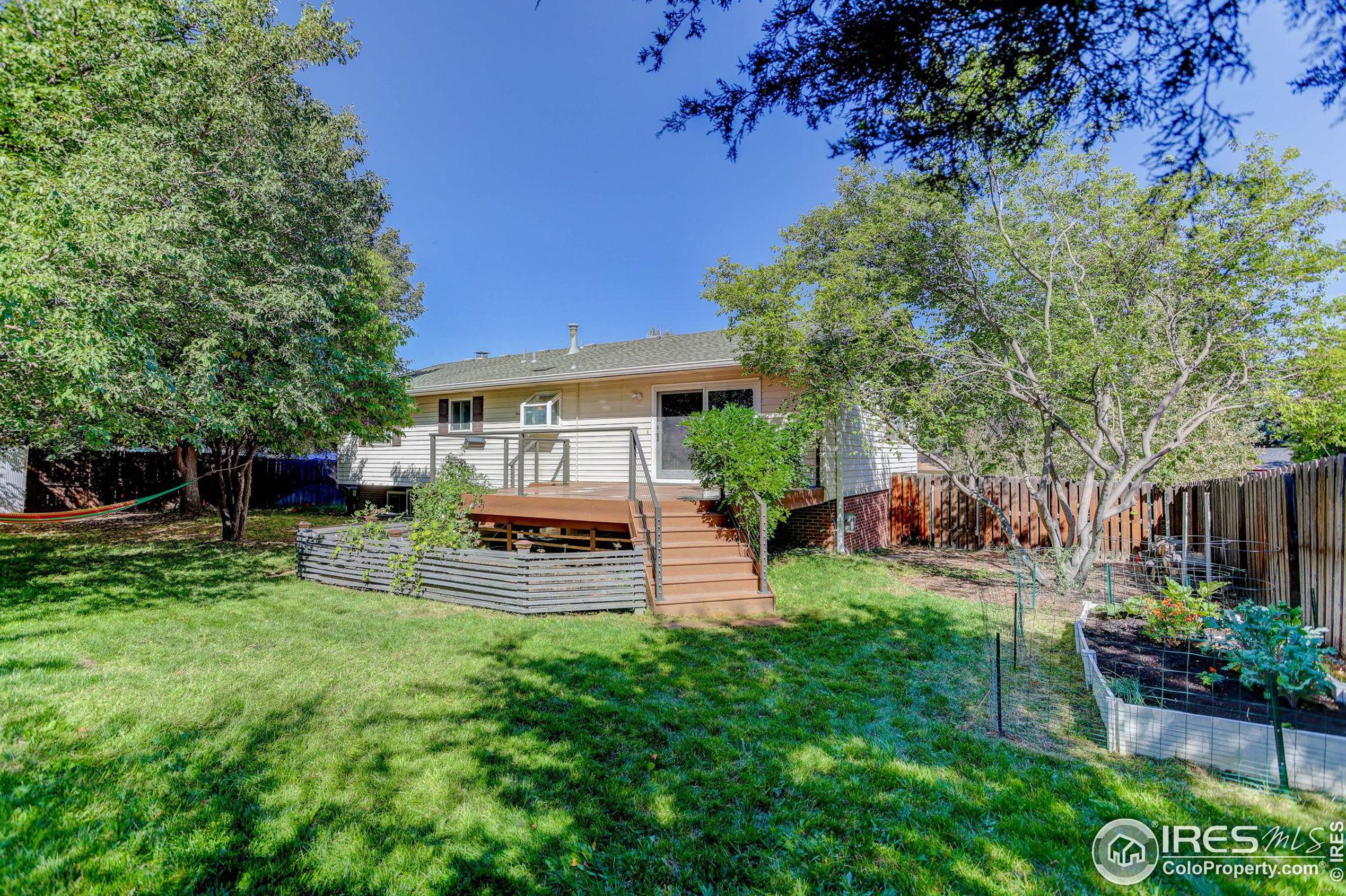 2823 Mtn Vw Ave, Longmont CO 80503-2312 exterior