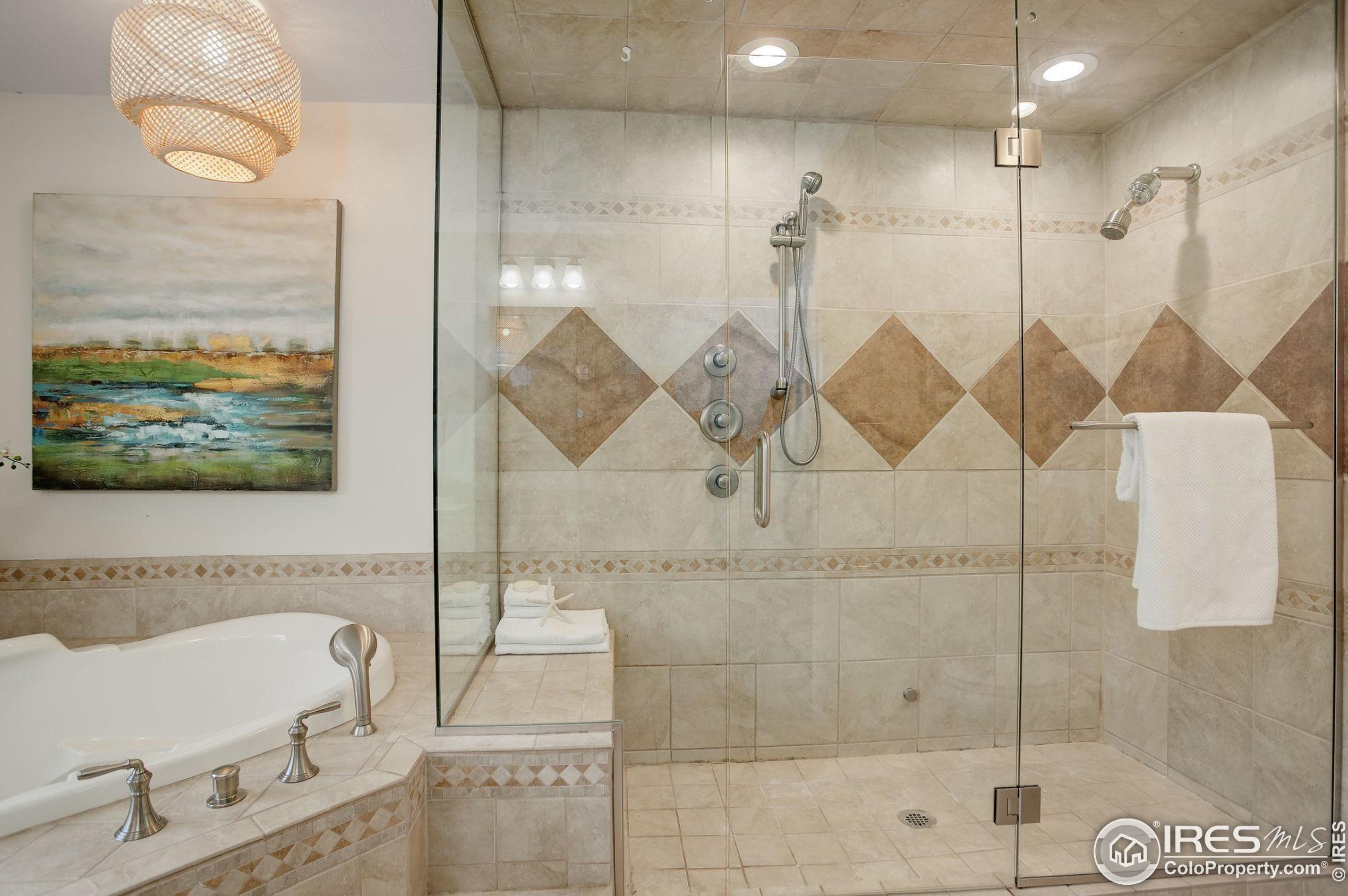 2823 Mtn Vw Ave, Longmont CO 80503-2312 exterior