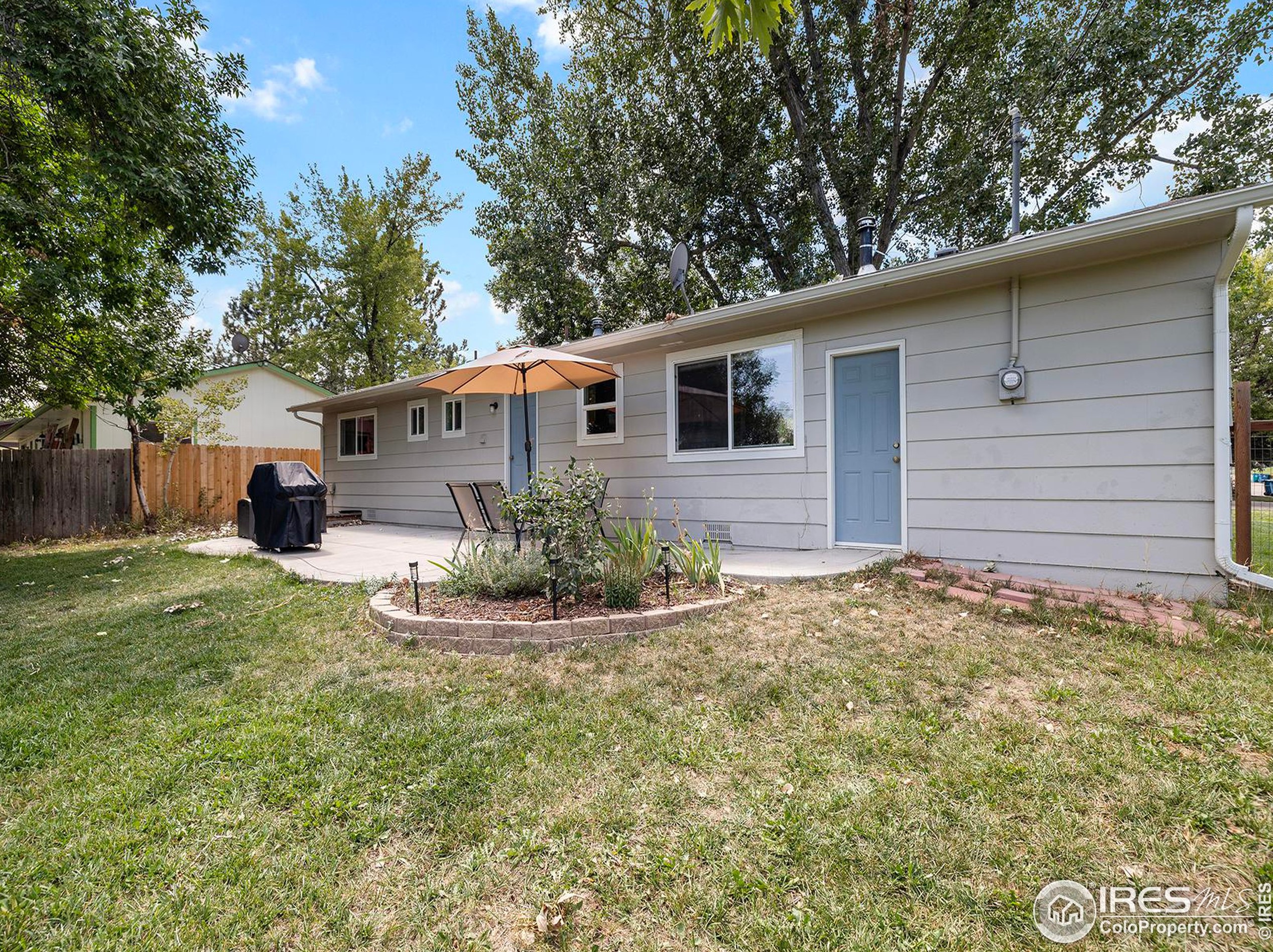420 Impala Dr, Fort Collins CO  80521-1517 exterior
