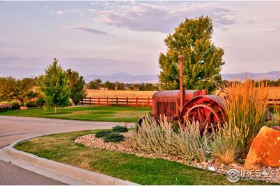 12924 Woodridge Dr, Longmont, CO 80504 - Photo 3