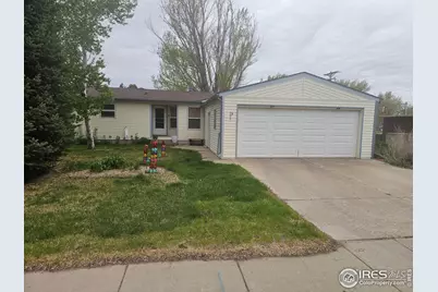 104 Gateway Ave, Fort Morgan, CO 80701 - Photo 1