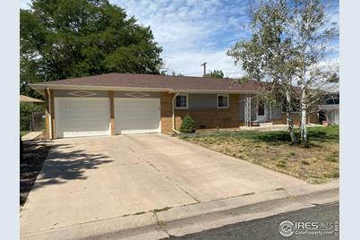 609 35th Ave Ct - Photo 1