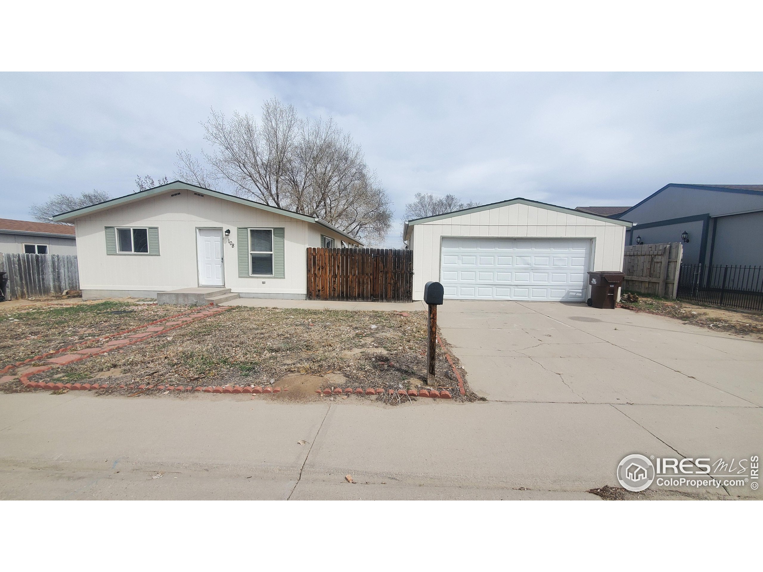 108 Poplar Dr, Log Lane Village, CO 80705 MLS 985473 Coldwell Banker