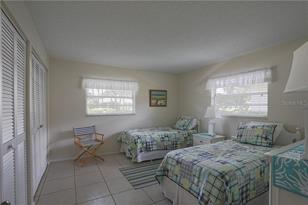 6986 W Country Club Dr N, Sarasota, FL 34243 - Photo 19