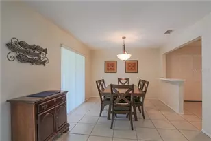 6986 W Country Club Dr N, Sarasota, FL 34243 - Photo 9