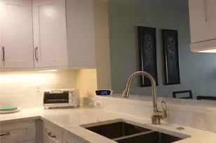 9320 Clubside Cir, Sarasota, FL 34238 - Photo 5