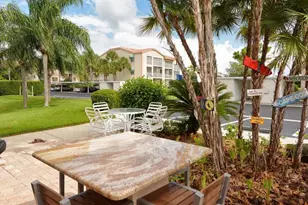 9320 Clubside Cir, Sarasota, FL 34238 - Photo 17