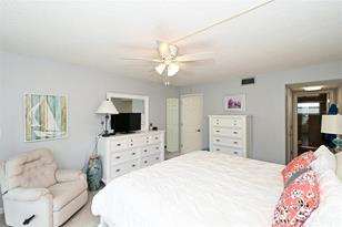 1257 S Portofino Dr, Sarasota, FL 34242 - Photo 23