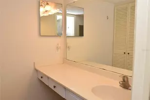 1712 Glenhouse Dr, Sarasota, FL 34231 - Photo 9