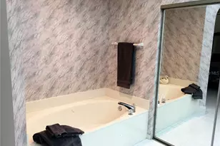 549 Fallbrook Dr, Venice, FL 34292 - Photo 35