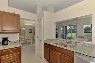 549 Fallbrook Dr, Venice, FL 34292 - Photo 15