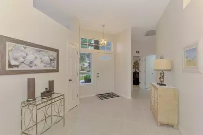 549 Fallbrook Drive, Venice, FL 34292 - Photo 5