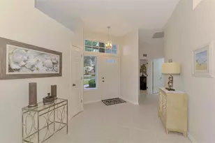 549 Fallbrook Dr, Venice, FL 34292 - Photo 5