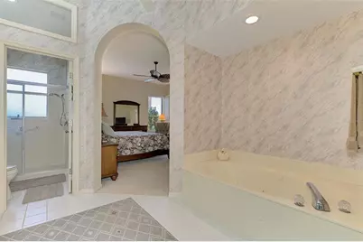 549 Fallbrook Drive, Venice, FL 34292 - Photo 33