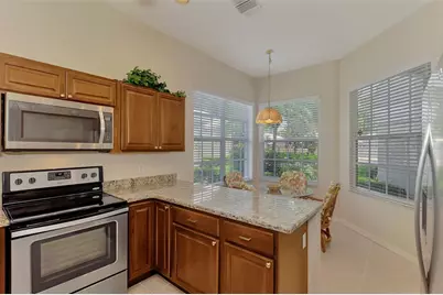 549 Fallbrook Drive, Venice, FL 34292 - Photo 11