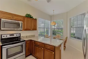 549 Fallbrook Dr, Venice, FL 34292 - Photo 11