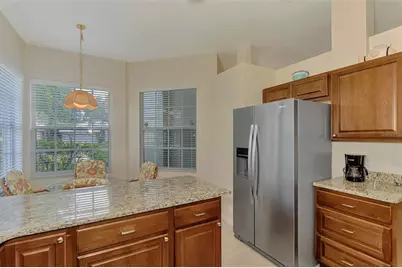 549 Fallbrook Drive, Venice, FL 34292 - Photo 9