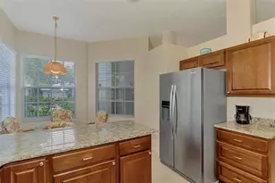 549 Fallbrook Dr, Venice, FL 34292 - Photo 9