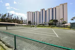 2425 Gulf of Mexico Dr, Longboat Key, FL 34228 - Photo 39