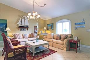 2843 New England St, Sarasota, FL 34231 - Photo 7