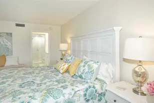3240 Gulf of Mexico Dr, Longboat Key, FL 34228 - Photo 25