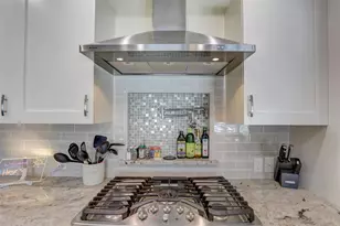 39 S Polk Dr, Sarasota, FL 34236 - Photo 41