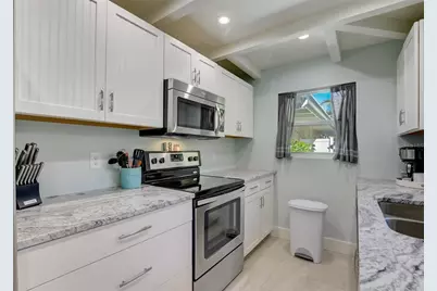 39 S Polk Drive, Sarasota, FL 34236 - Photo 47