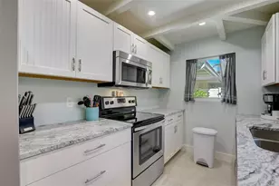 39 S Polk Dr, Sarasota, FL 34236 - Photo 47
