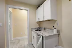 39 S Polk Dr, Sarasota, FL 34236 - Photo 43