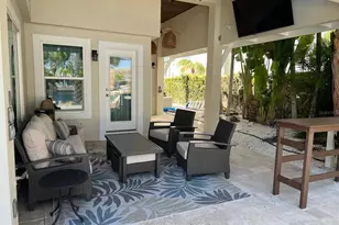 39 S Polk Dr, Sarasota, FL 34236 - Photo 5
