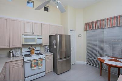 7725 Whitebridge Glen, University Park, FL 34201 - Photo 11