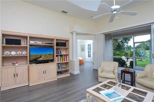 7725 Whitebridge Glen, University Park, FL 34201 - Photo 9